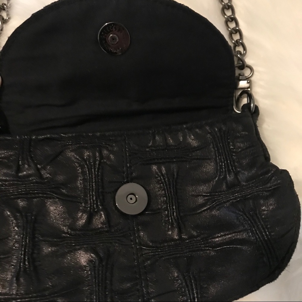 Mini Cross Body Chain Purse - Picture 4 of 5